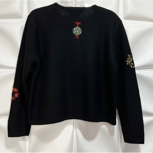 Appleseed's Women Sz M ~ WOOL Embroidered Wreath Christmas Cardigan Sweater Y2K - Picture 3 of 7